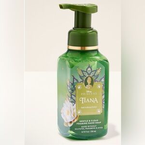 Bath & Body Works Tiana Foaming Hand Soap - Green with Gold Accent